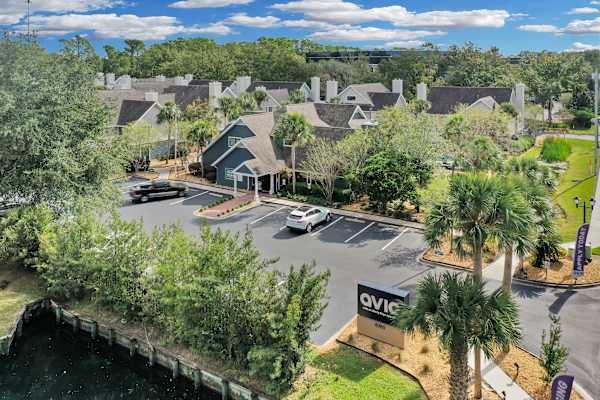 Pet-Friendly Apartments in Southside Jacksonville | AVIA Lofts